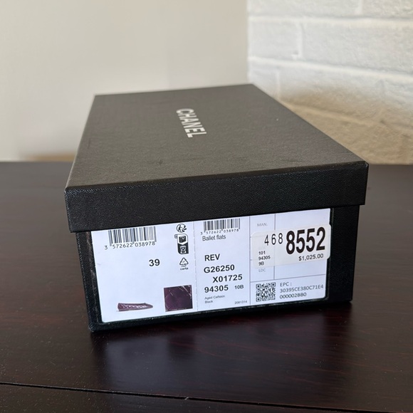 Chanel Black Quilted Ballet Flats - New and Never Been Worn - 39 - Picture 3 of 8